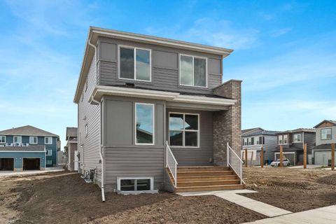 Photo of 10 Herron Common NE, Calgary, AB T3P 2L2 (MLS # A2265521) Photo of 10 Herron Common NE, Calgary, AB T3P 2L2 (MLS # A2265521)