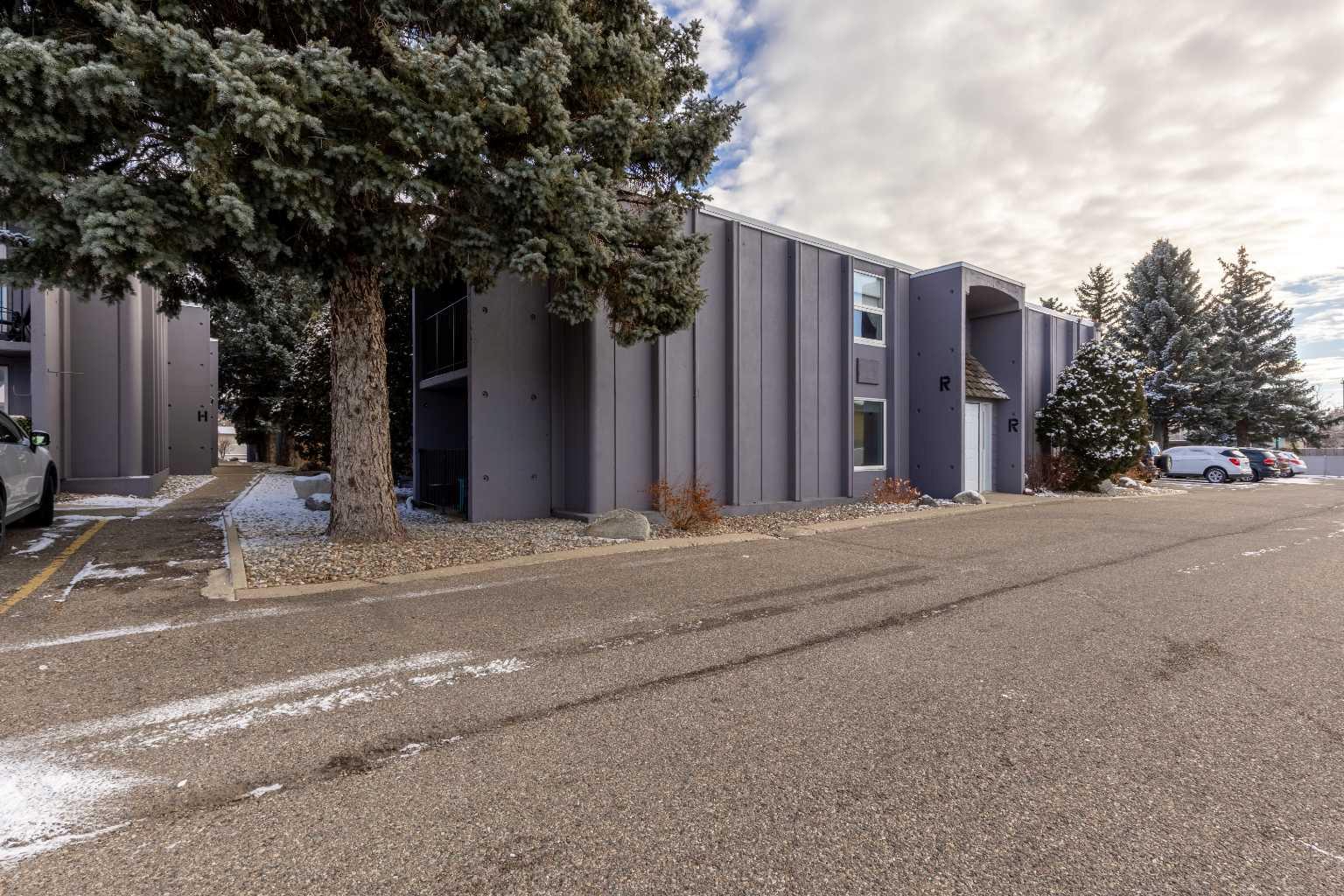 2004 13 Avenue N R101