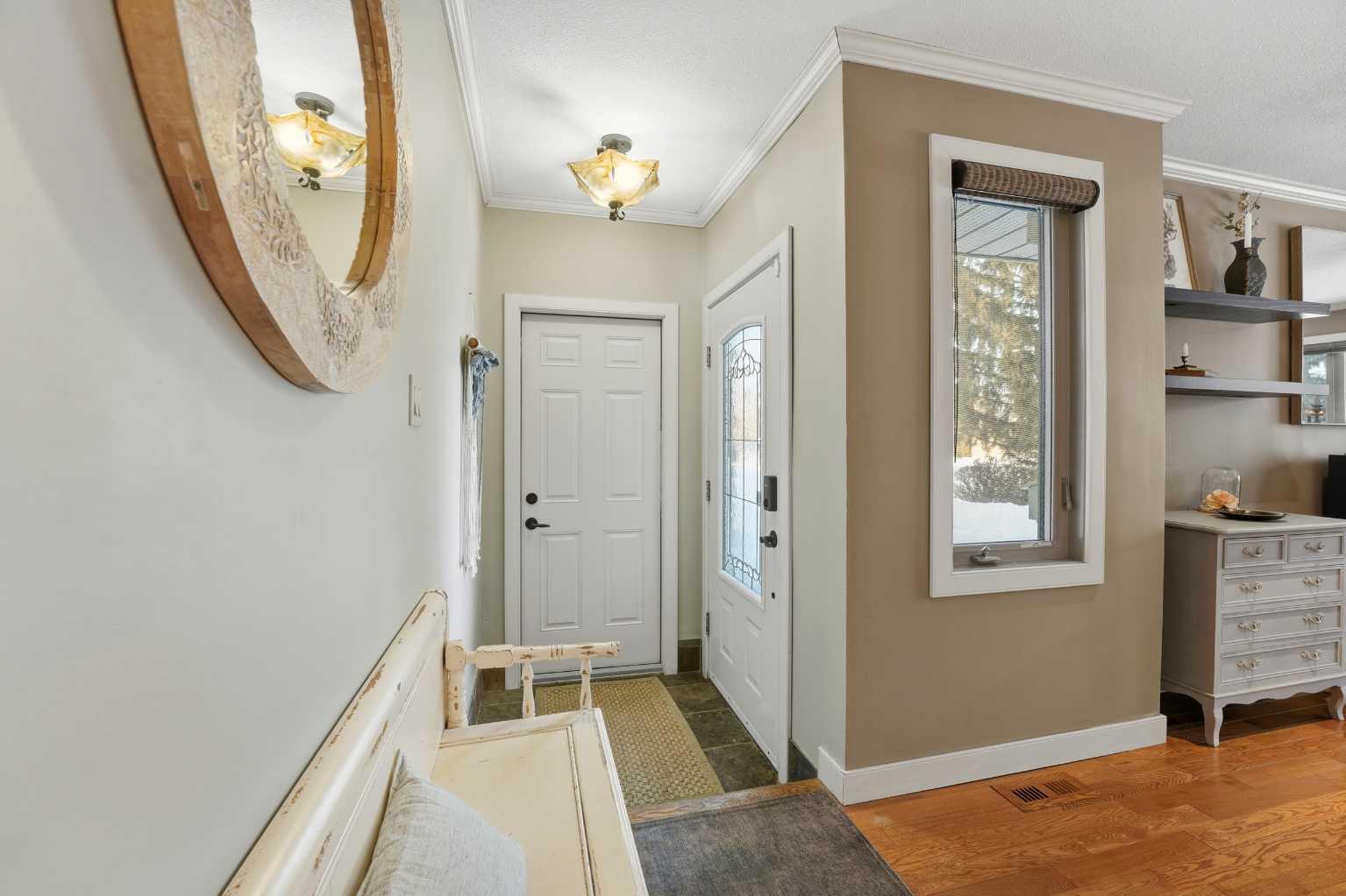 14 Sherwood Crescent