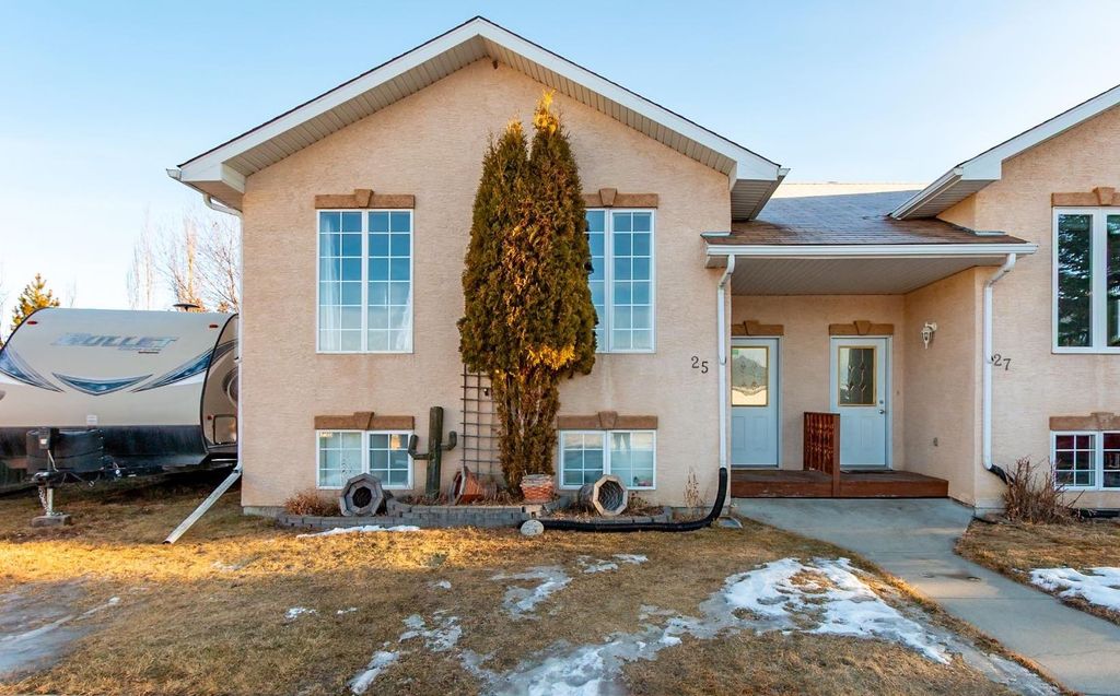 Photo of 25 Park Place, Didsbury, AB T0M 0W0 (MLS # A2283255)