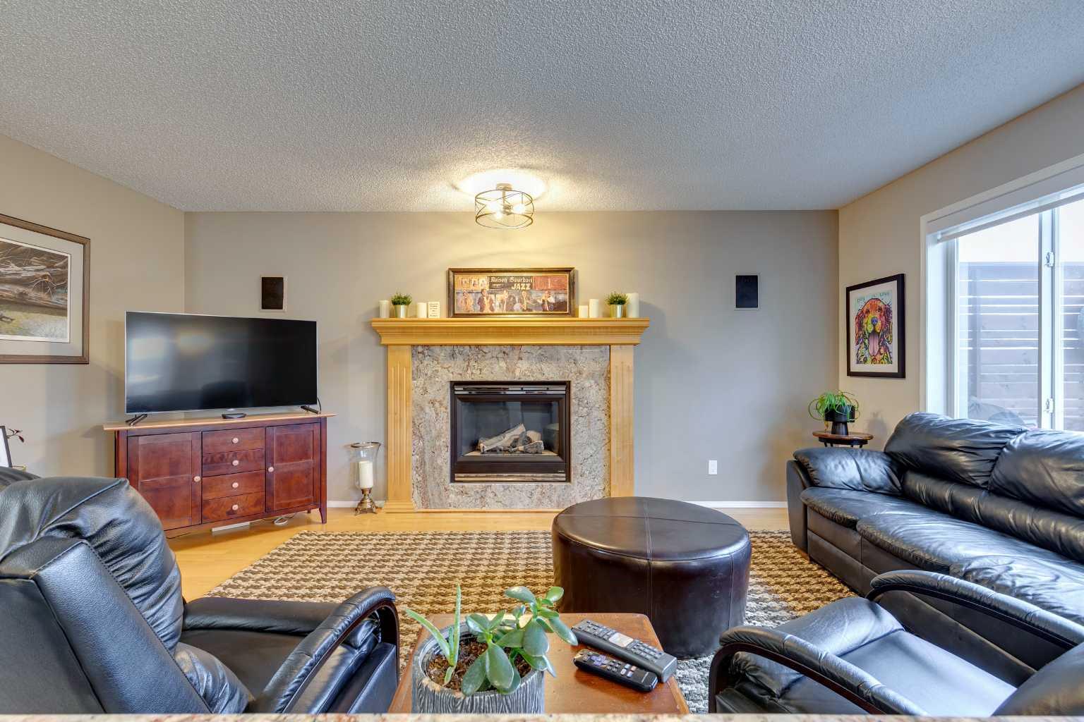 154 Somerglen Close SW
