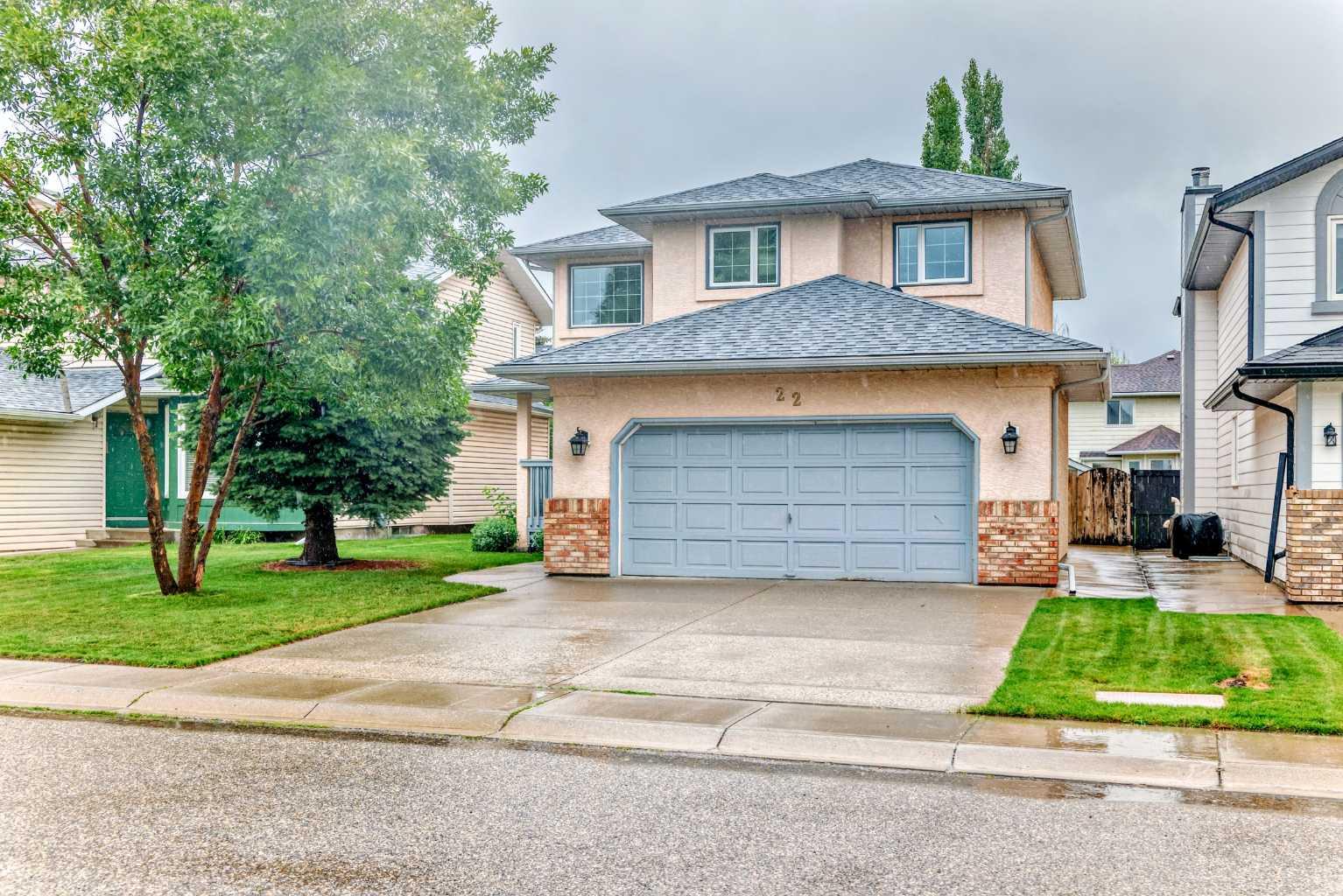 22 Sunvista Crescent SE