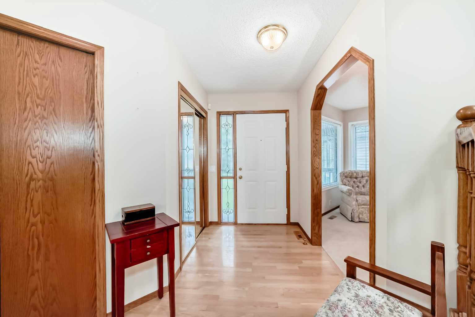 22 Sunvista Crescent SE