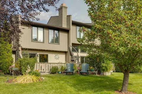 3841 Point Mckay Road NW Calgary AB T3B 4V7