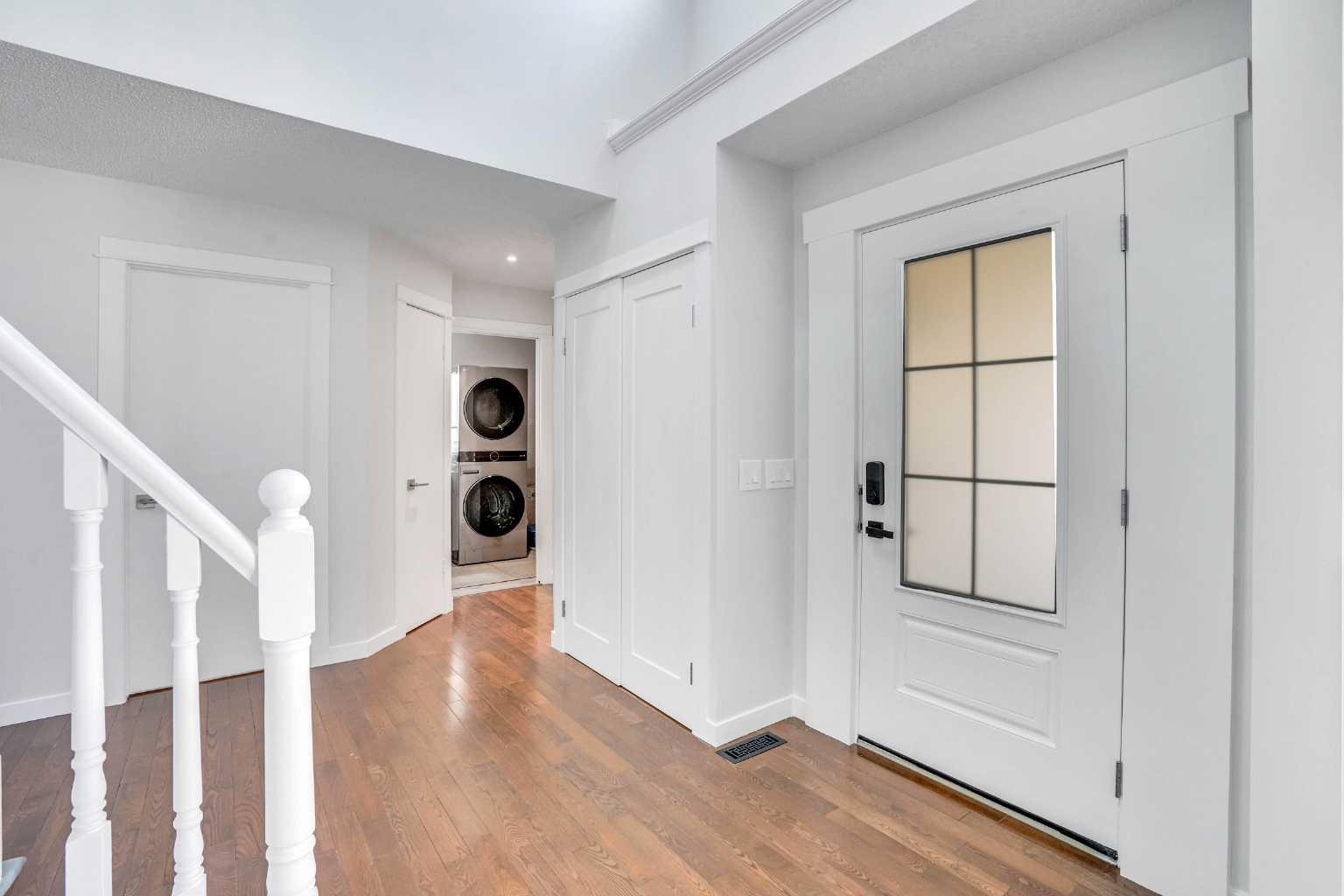 73 Riverview Close SE