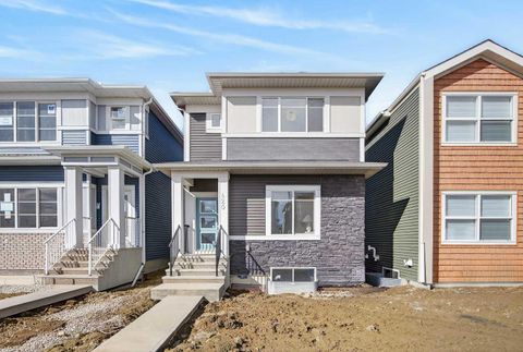Photo of 420 Lewiston Landing NE, Calgary, AB T3L 2M4 (MLS # A2293970)