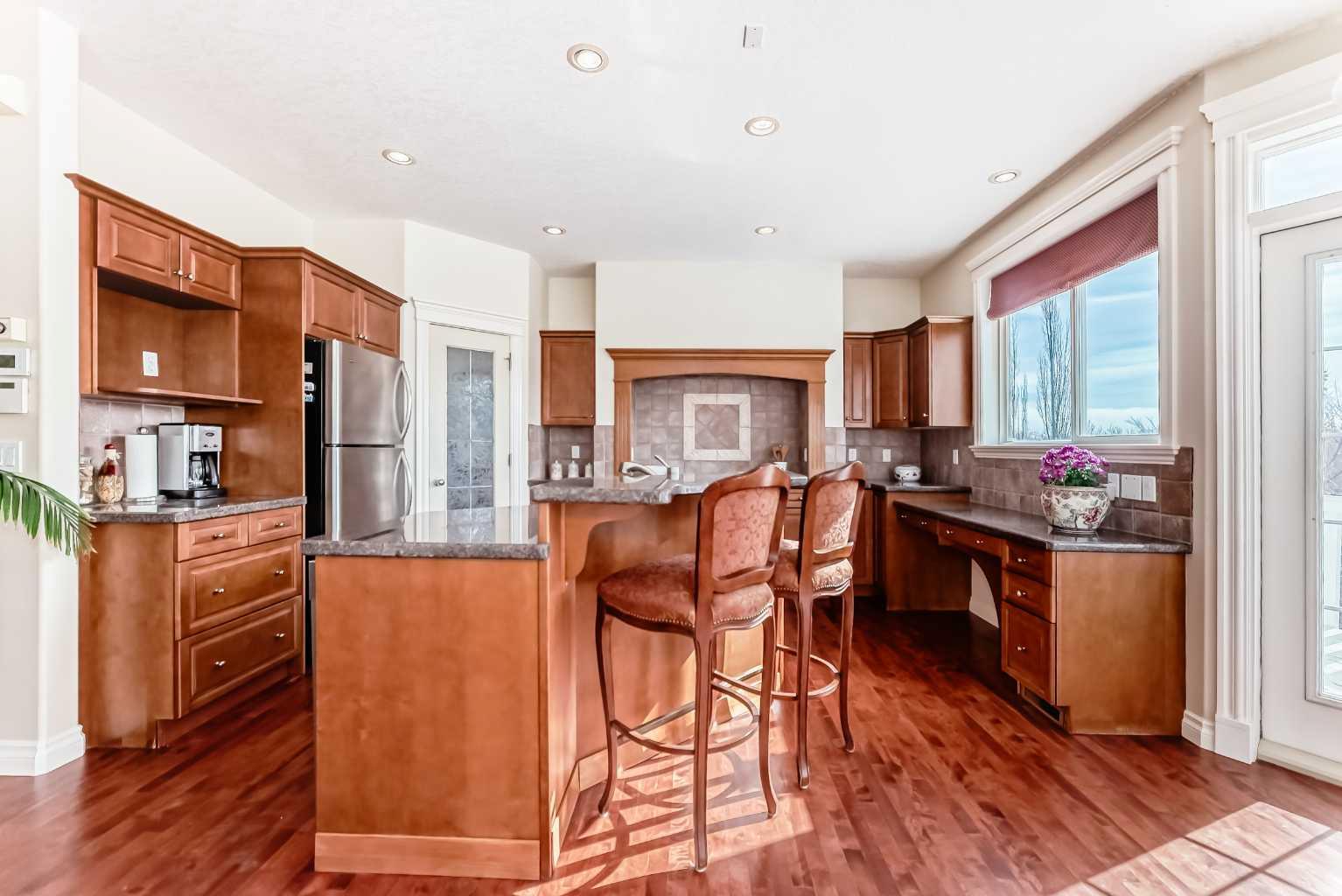 68 Strathlea Close SW