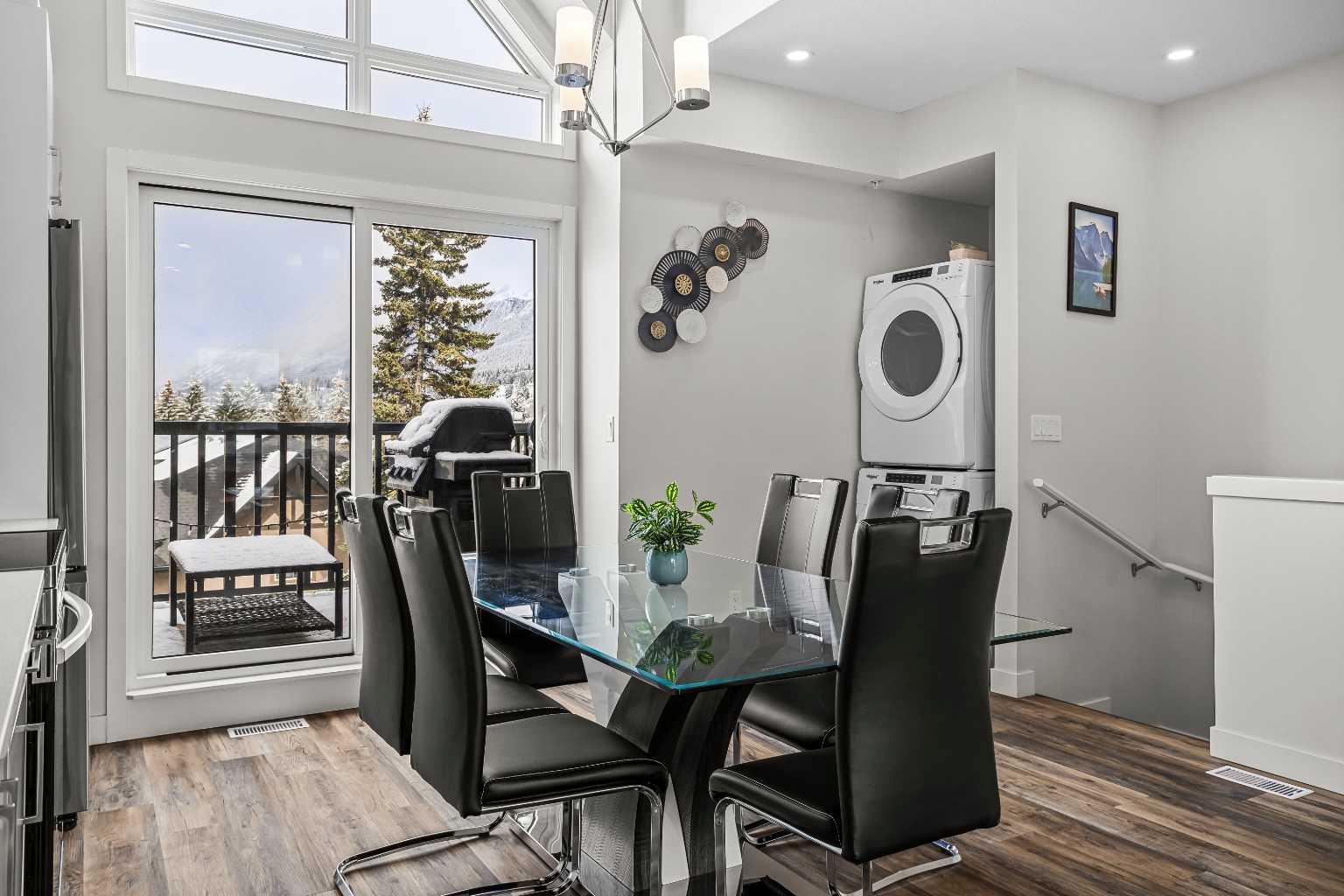 105 Kananaskis Way 207