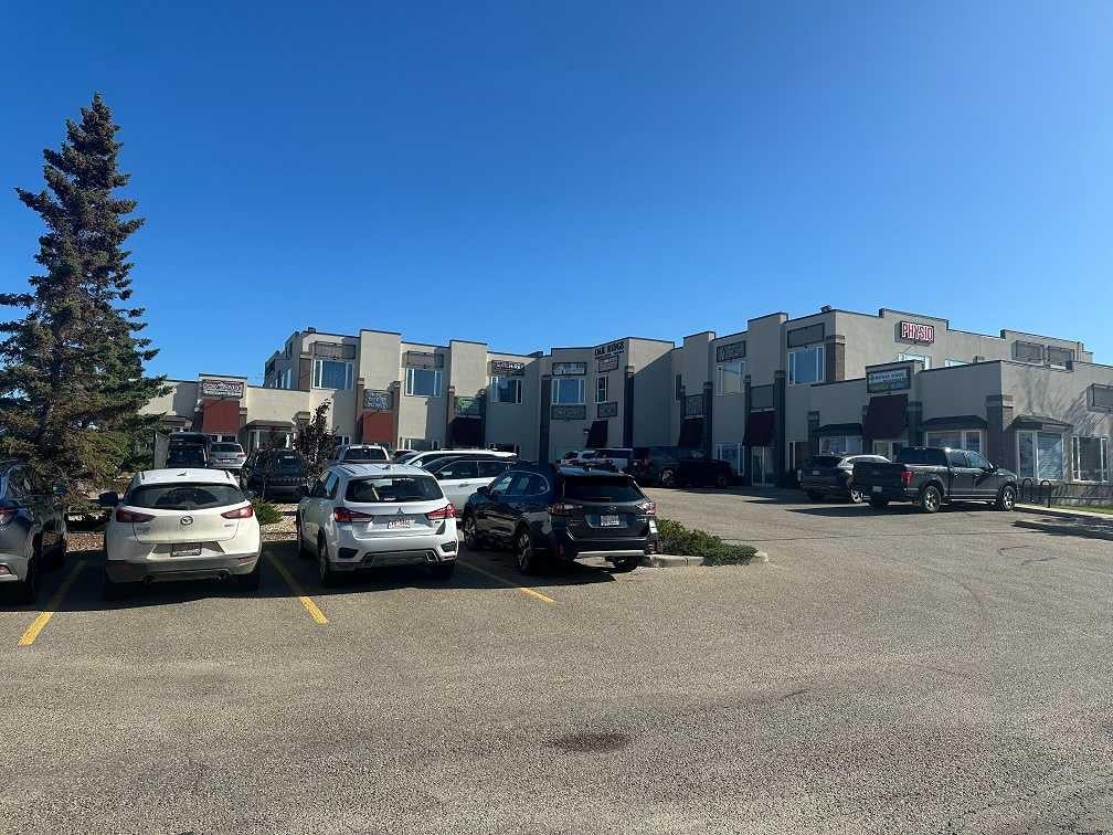 Photo of 11745 105 Street #206, Grande Prairie, AB T8V 2Z7 (MLS # A2102995)