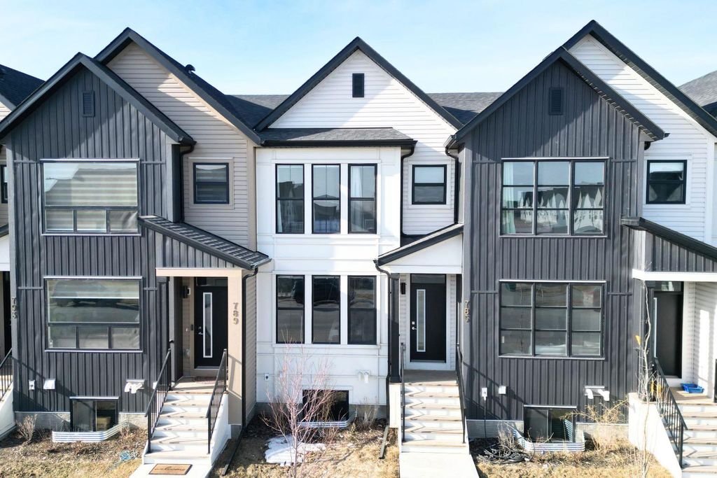 Photo of 785 Southpoint Gate SW, Airdrie, AB T4B 0Y7 (MLS # A2285182)