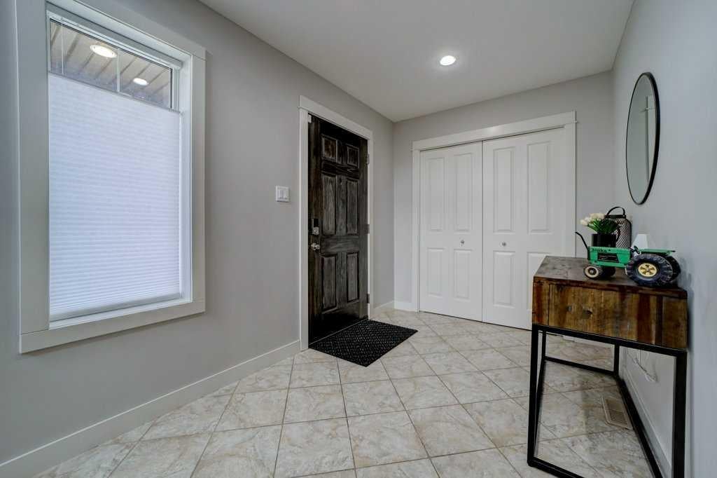 193 Mt Sundance Crescent W