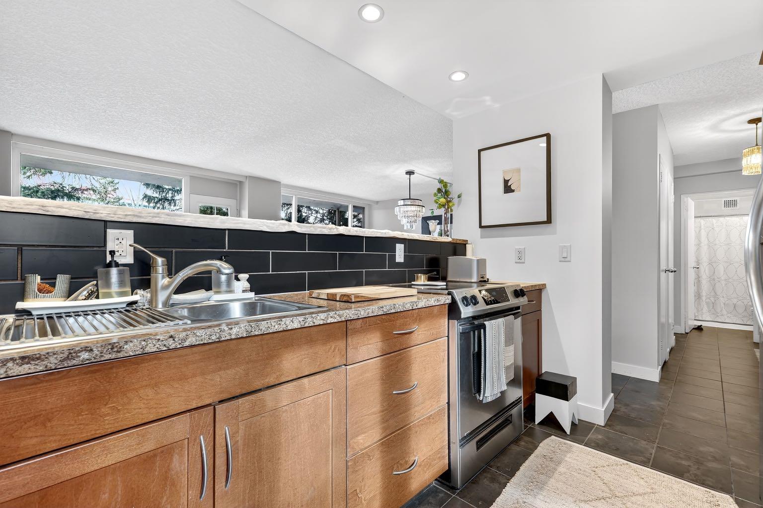 3316 Rideau Place SW 401