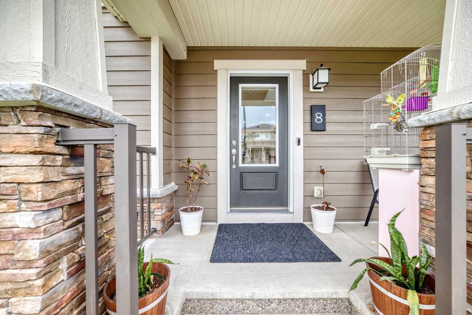 8 Yorkville Link SW