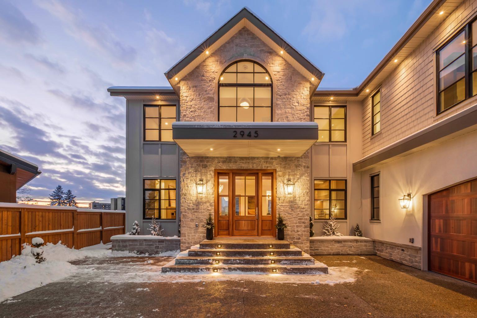 2945 Toronto Crescent NW