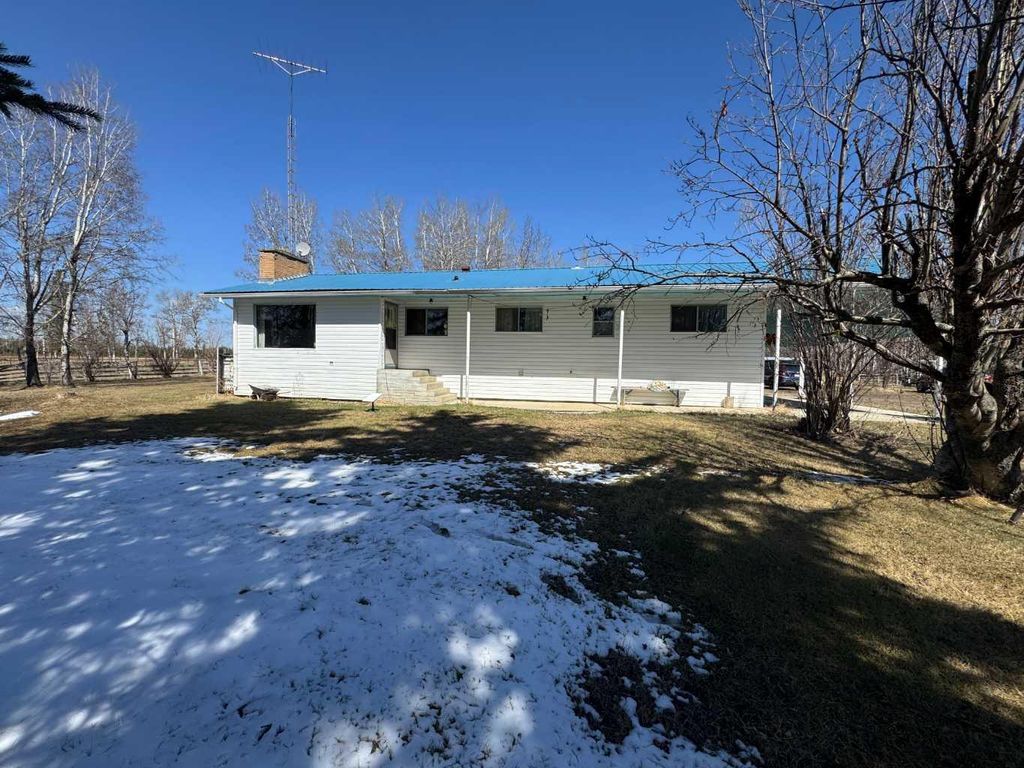 Photo of 8118 Highway 620, Rural Brazeau County, AB T7A 2A1 (MLS # A2308732)