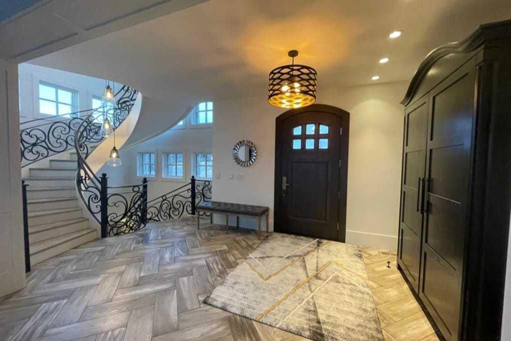 Photo of 5 Silverhorn Vale, Rural Rocky View County, AB T3R 0X3 (MLS # A2299322)