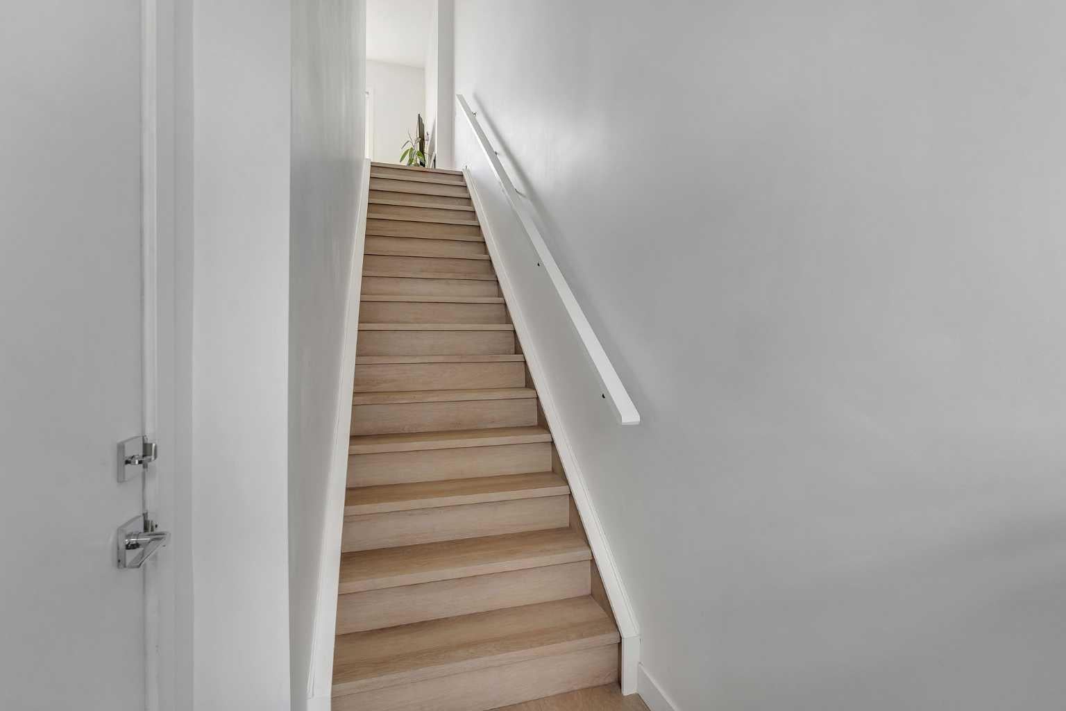 101 Panatella Square NW 406