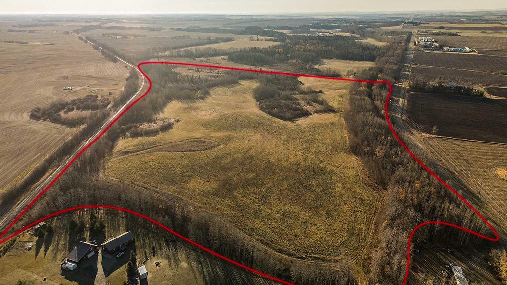 Photo of 391500 RANGE ROAD 30, Rural Lacombe County, AB T0C 0J0 (MLS # A2264238)