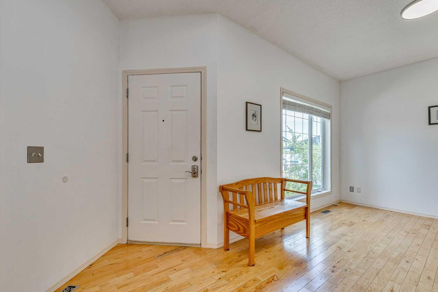 214 Springmere Close