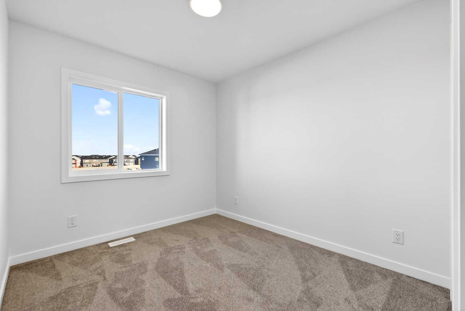 132 Red Embers Link NE 609