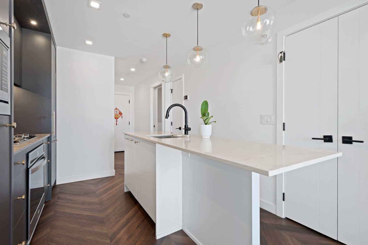 8505 Broadcast Avenue SW 707