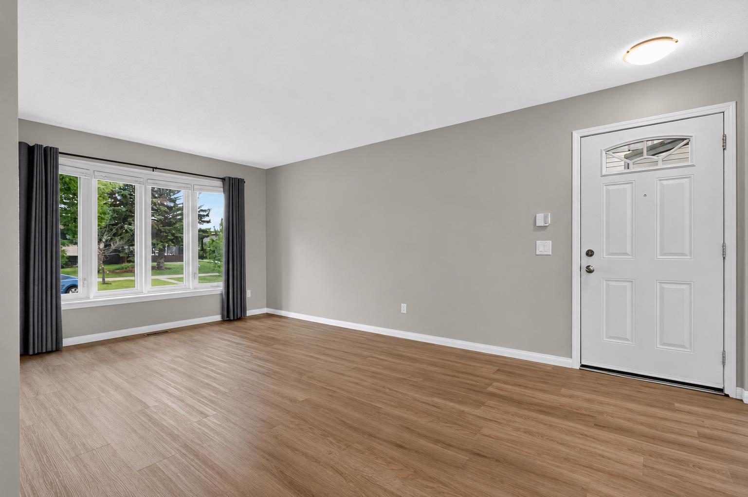 123 Templewood Road NE