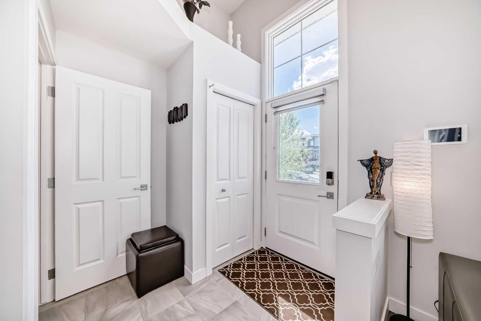 551 Evanston Link NW