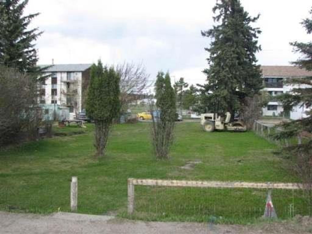 Photo of 5328 4 AVE, Edson, AB T7E 1L4 (MLS # AWI17726)