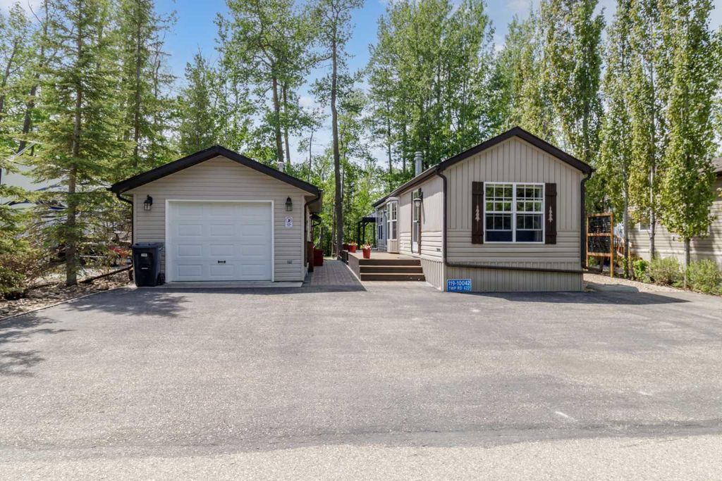 Photo of 10046 township road 422 #119A, Rural Ponoka County, AB T0C 2J0 (MLS # A2315741)