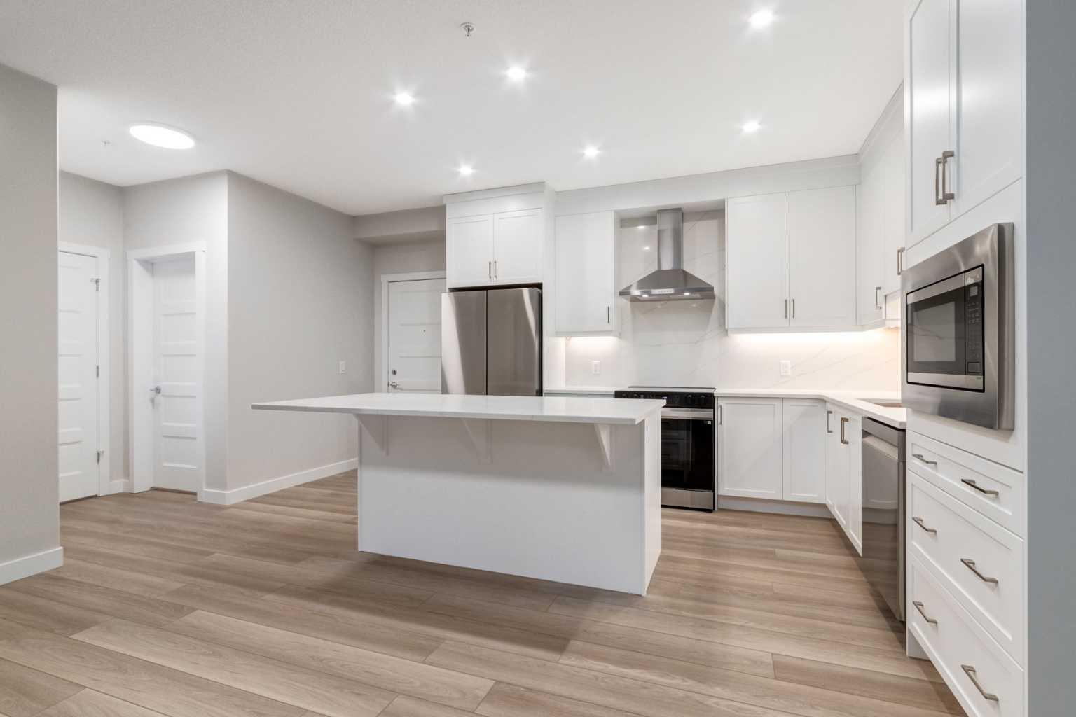 2117 81 Street SW 2113