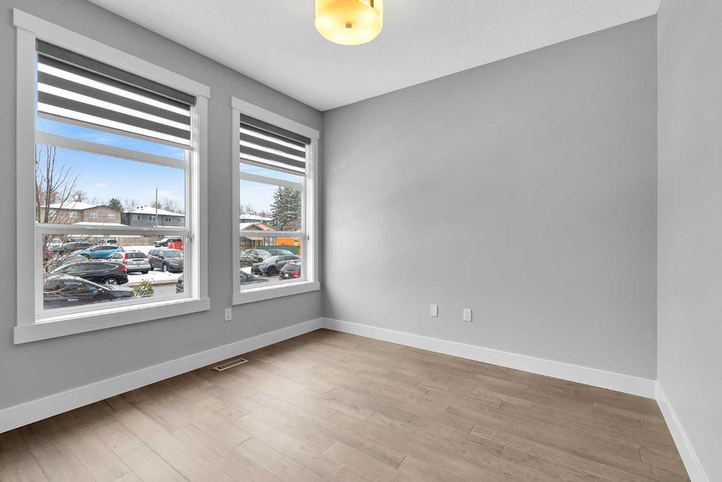 Photo of 256 25 Avenue NE, Calgary, AB T2E 1Y1 (MLS # A2301213)