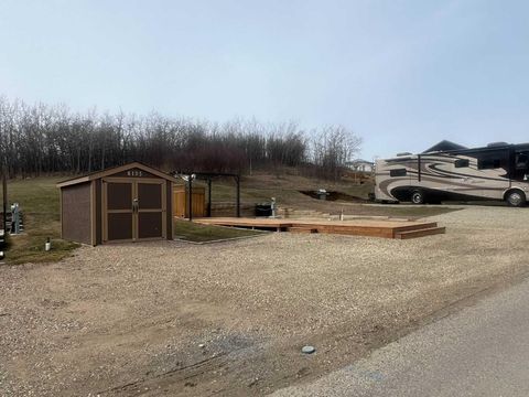 Photo of 25054 South Pine Road Road #6105, Rural Red Deer County, AB T0M 1R0 (MLS # A2301902)