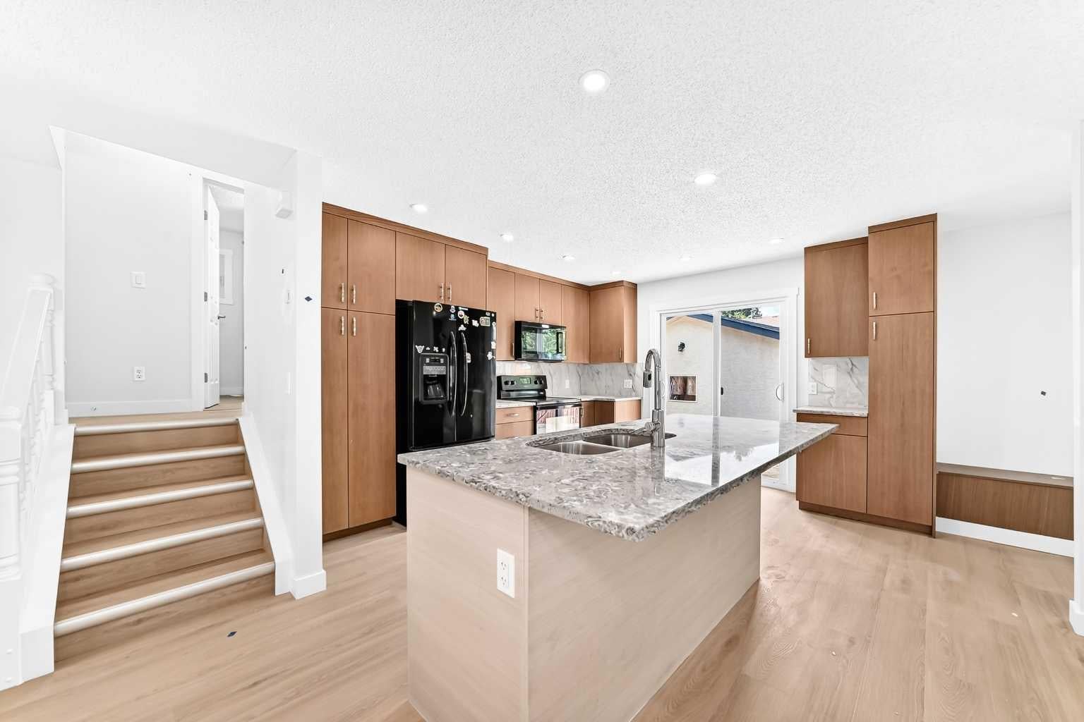 55 Mckinley Way SE