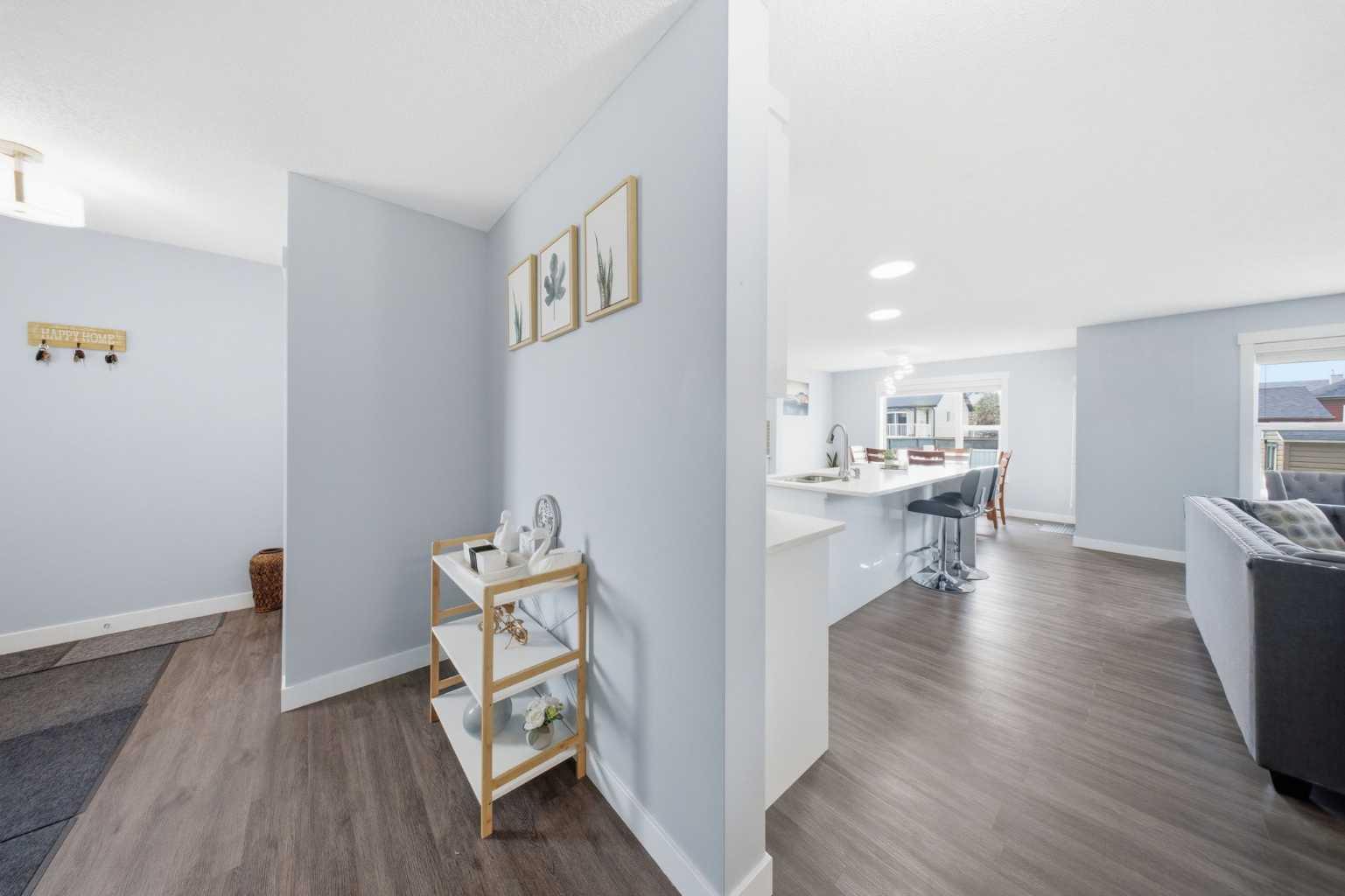 19 MARTHA'S MEADOW Close
