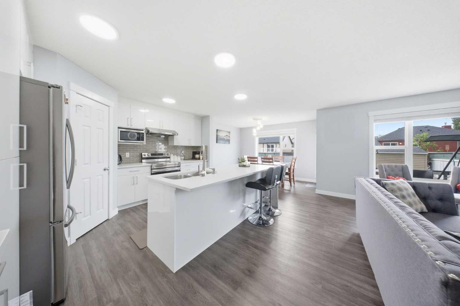 19 MARTHA'S MEADOW Close
