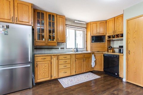 Photo of 6308 61 Avenue, Red Deer, AB T4N 5R8 (MLS # A2329459)