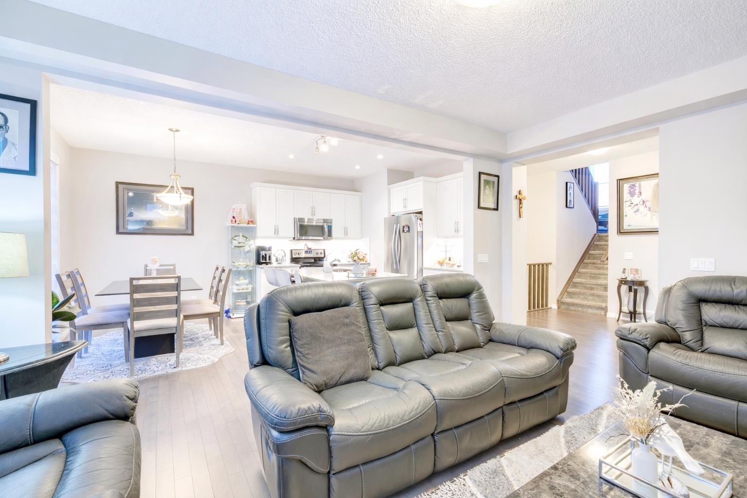 61 Cityscape View NE