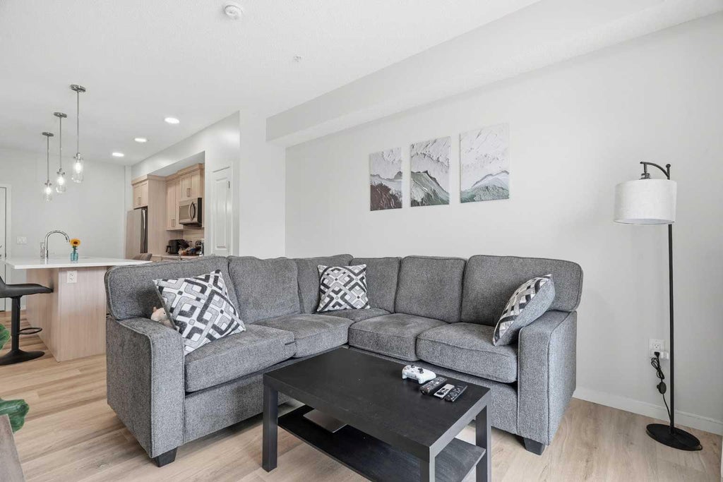 Photo of 33 Carringham Gate NW #3207, Calgary, AB T3P 2H6 (MLS # A2320025)