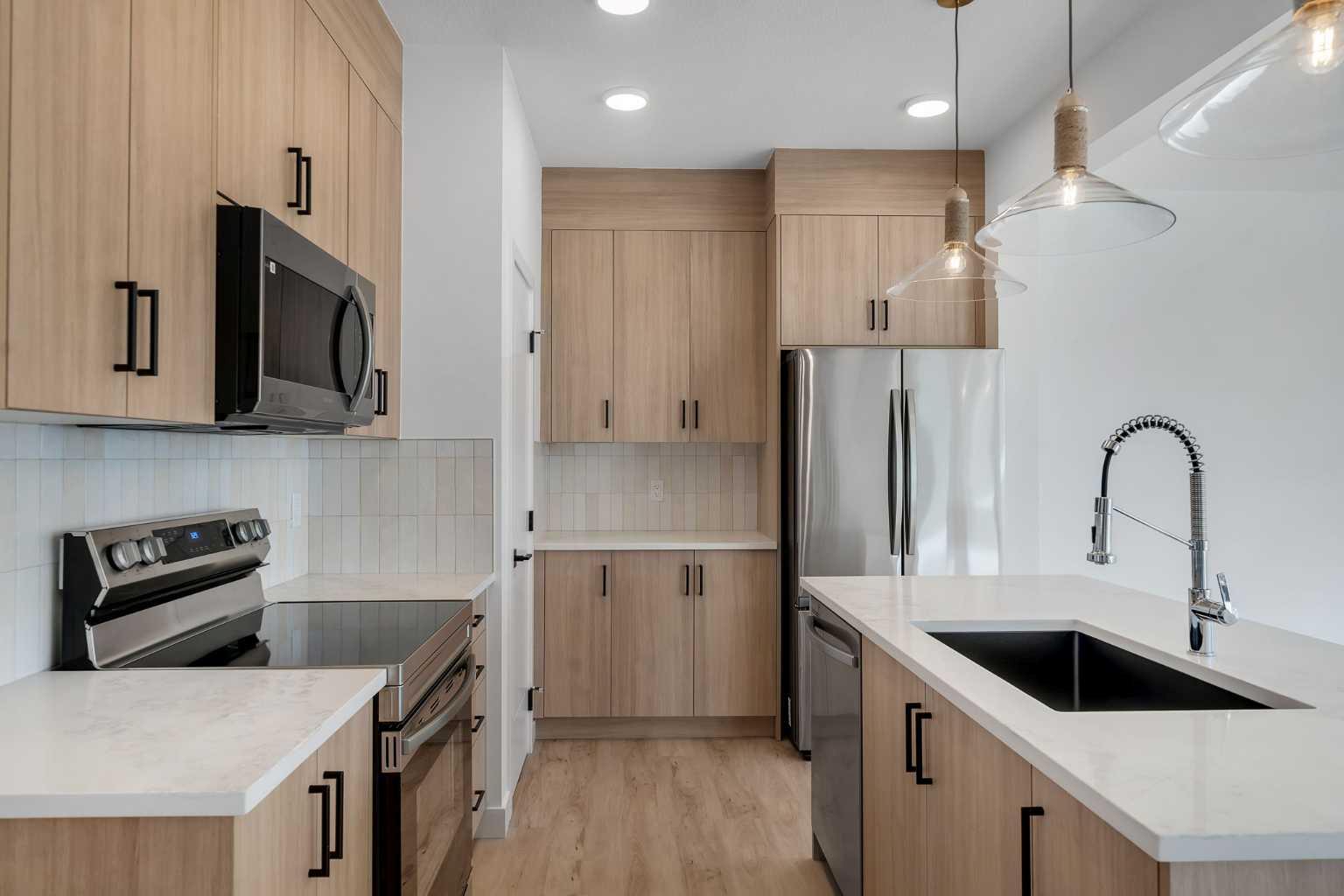 150 Belvedere Crescent SE