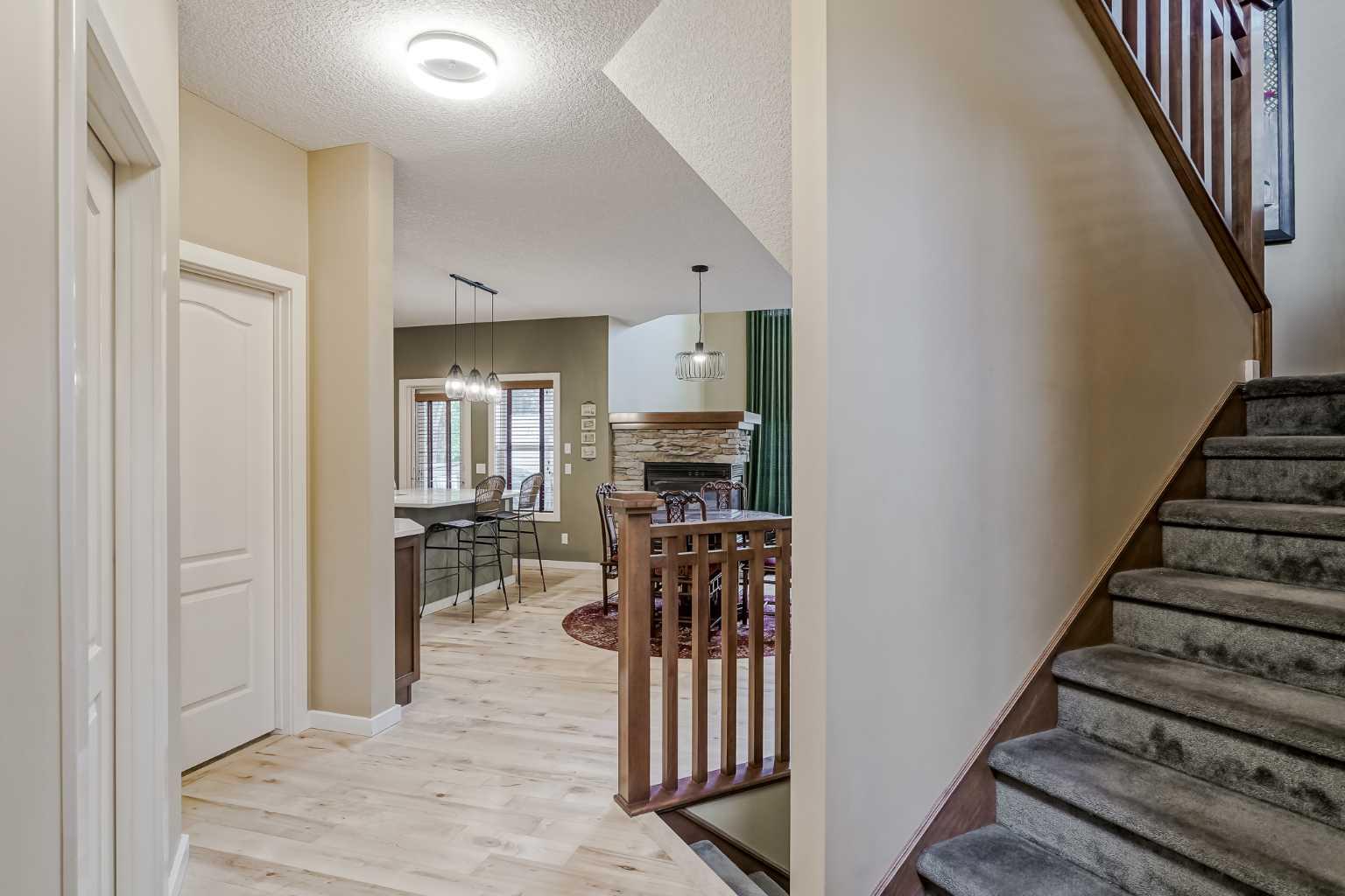 48 Chapala Square SE