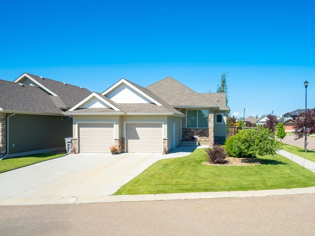 Photo of 1408 52B Avenue #1, Lloydminster, AB T9V 3L4 (MLS # A2312552)