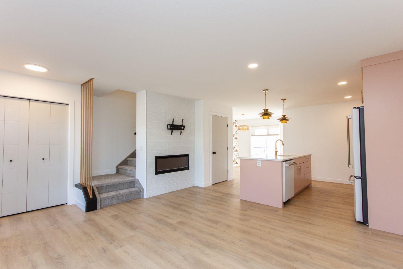 65 Evergreen Way