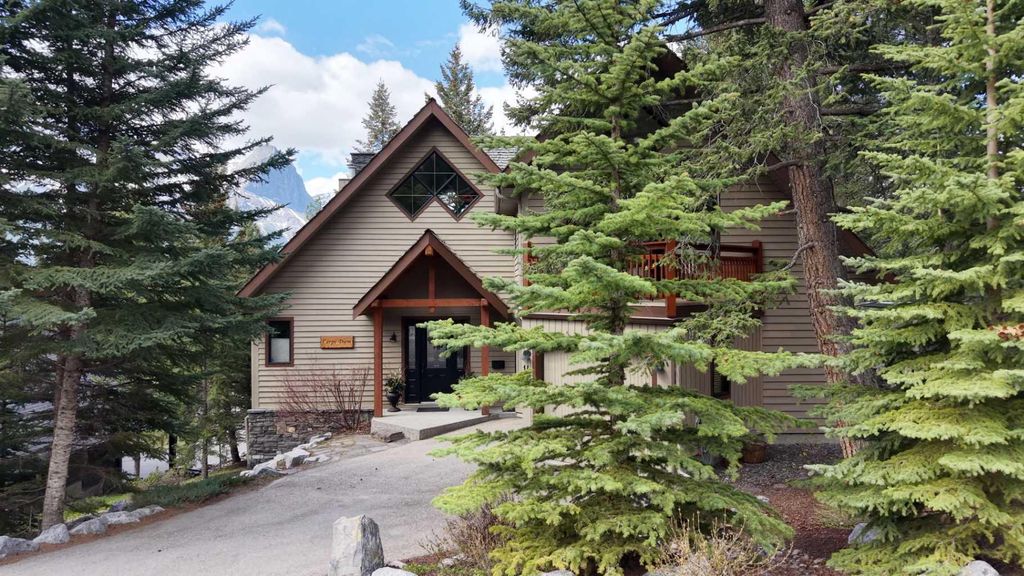 Photo of 14 Blue Grouse Ridge, Canmore, AB T1W 1L5 (MLS # A2313421)