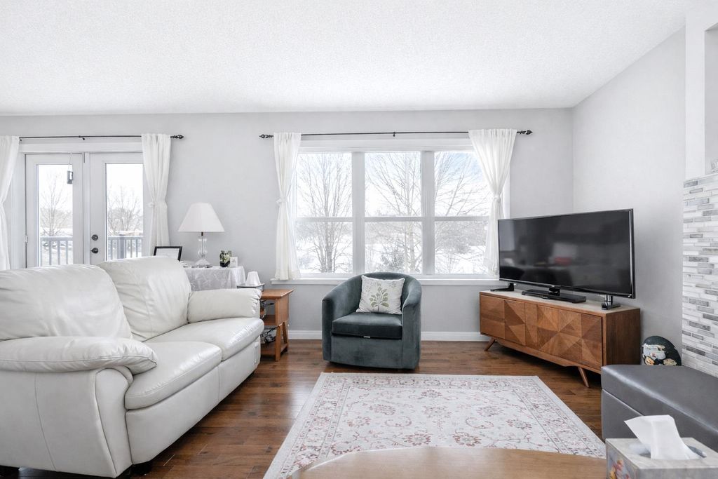 Photo of 125 Silverado Range Cove SW, Calgary, AB T2X 0E1 (MLS # A2304784)