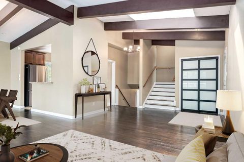 911 80 Avenue SW Calgary AB T2V 0V4