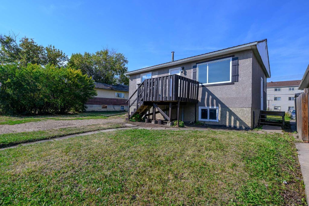 Photo of 10024 103 Avenue, Grande Prairie, AB T8V 1B8 (MLS # A2346721)