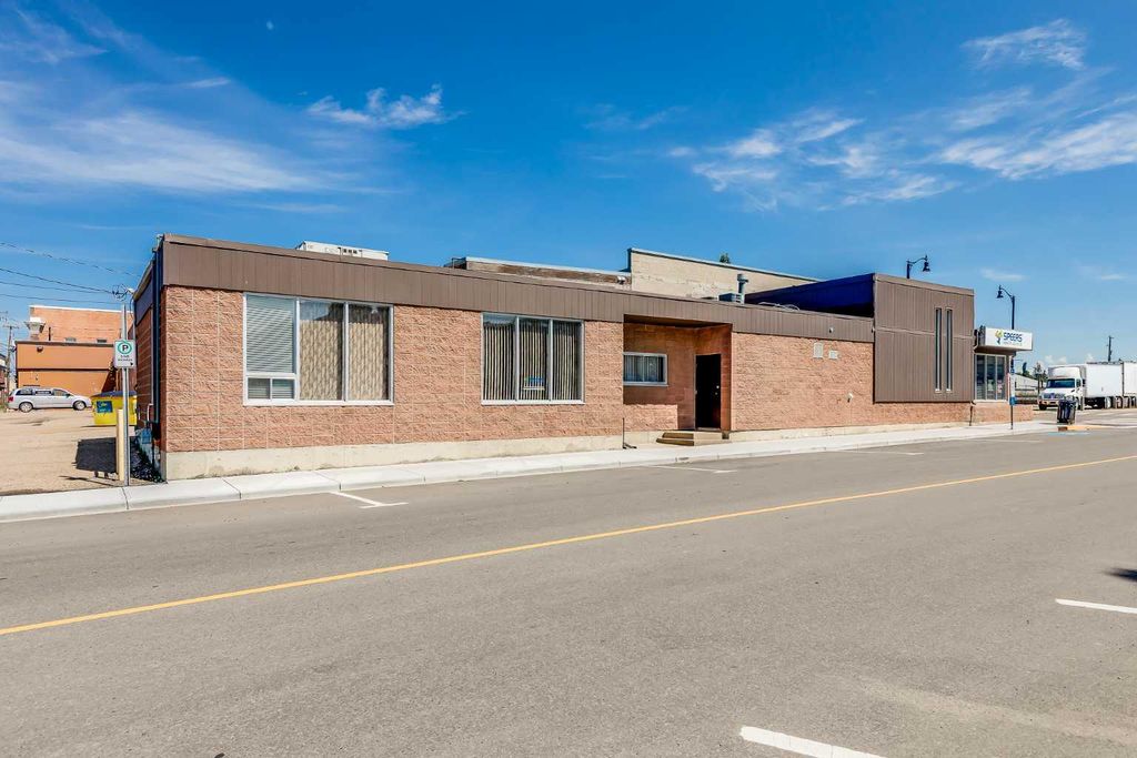 Photo of 5120 50 Avenue, Olds, AB T4H 1A5 (MLS # A2265377)