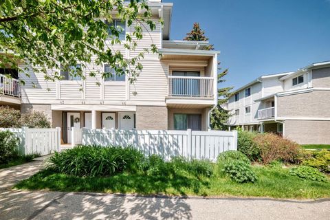Photo of 3015 51 Street SW #46, Calgary, AB T3E 6N5 (MLS # A2315803)