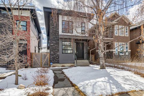 Photo of 2011 48 Avenue SW, Calgary, AB T2T 2T6 (MLS # A2300707)