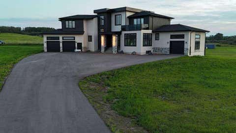 Photo of 40075 299 Avenue E, Rural Foothills County, AB T1S 4R2 (MLS # A2332999)